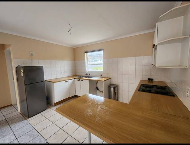1 BEDROOM PROPERTY TO RENT IN ROODEKRANS